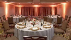 DoubleTree Suites by Hilton Hotel Seattle Airport - Southcenter
