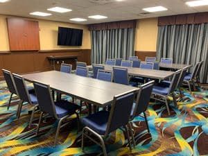 Hampton Inn & Suites Ontario