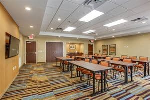Fairfield Inn & Suites Columbia