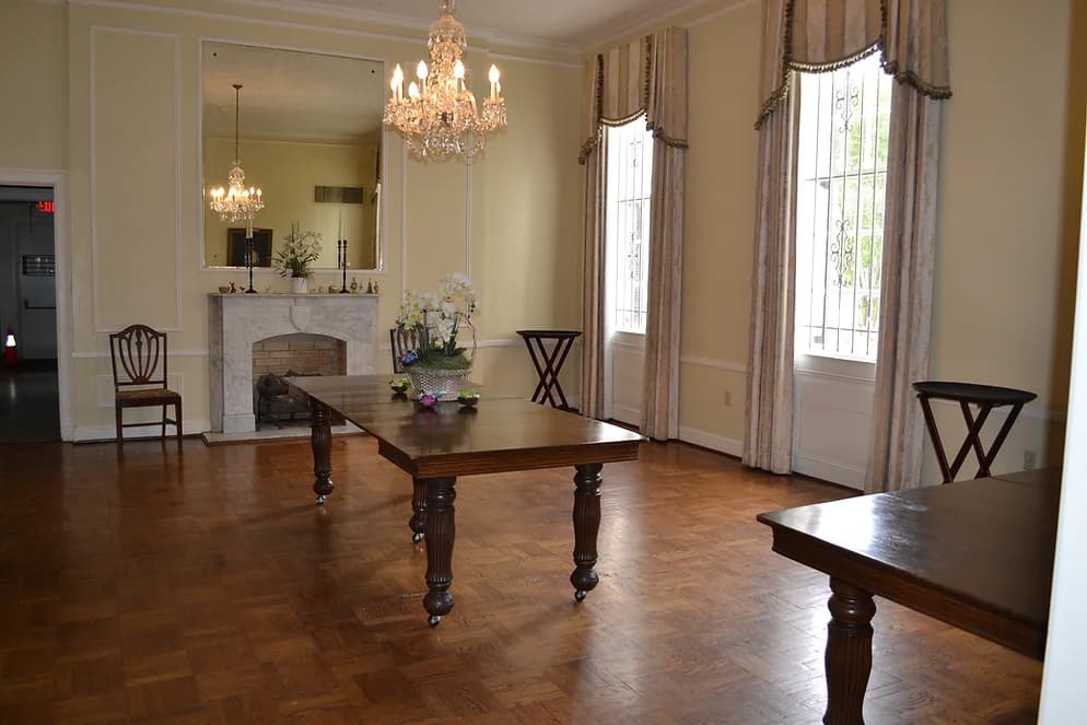Woman's Club, Inc., Baton Rouge