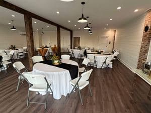 Main Street Social, Moulton