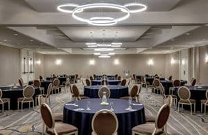 DoubleTree by Hilton Hotel Chicago - North Shore Conference Center