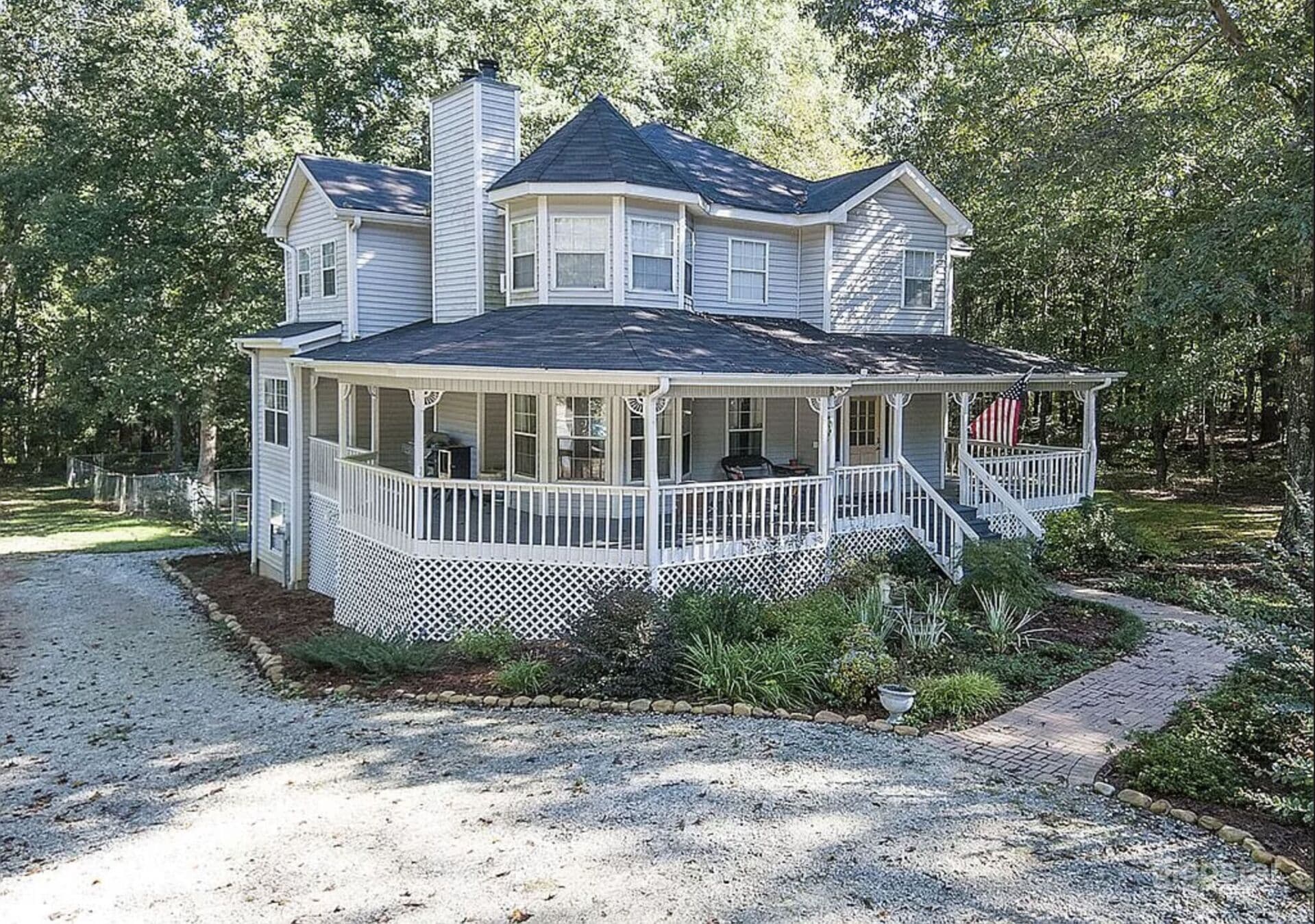 Versatile Modern Victorian Retreat in the Forest, Covington