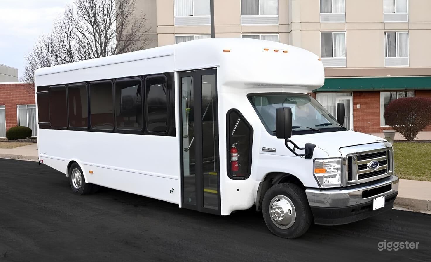 Ford Meritrans Executive Shuttle 44