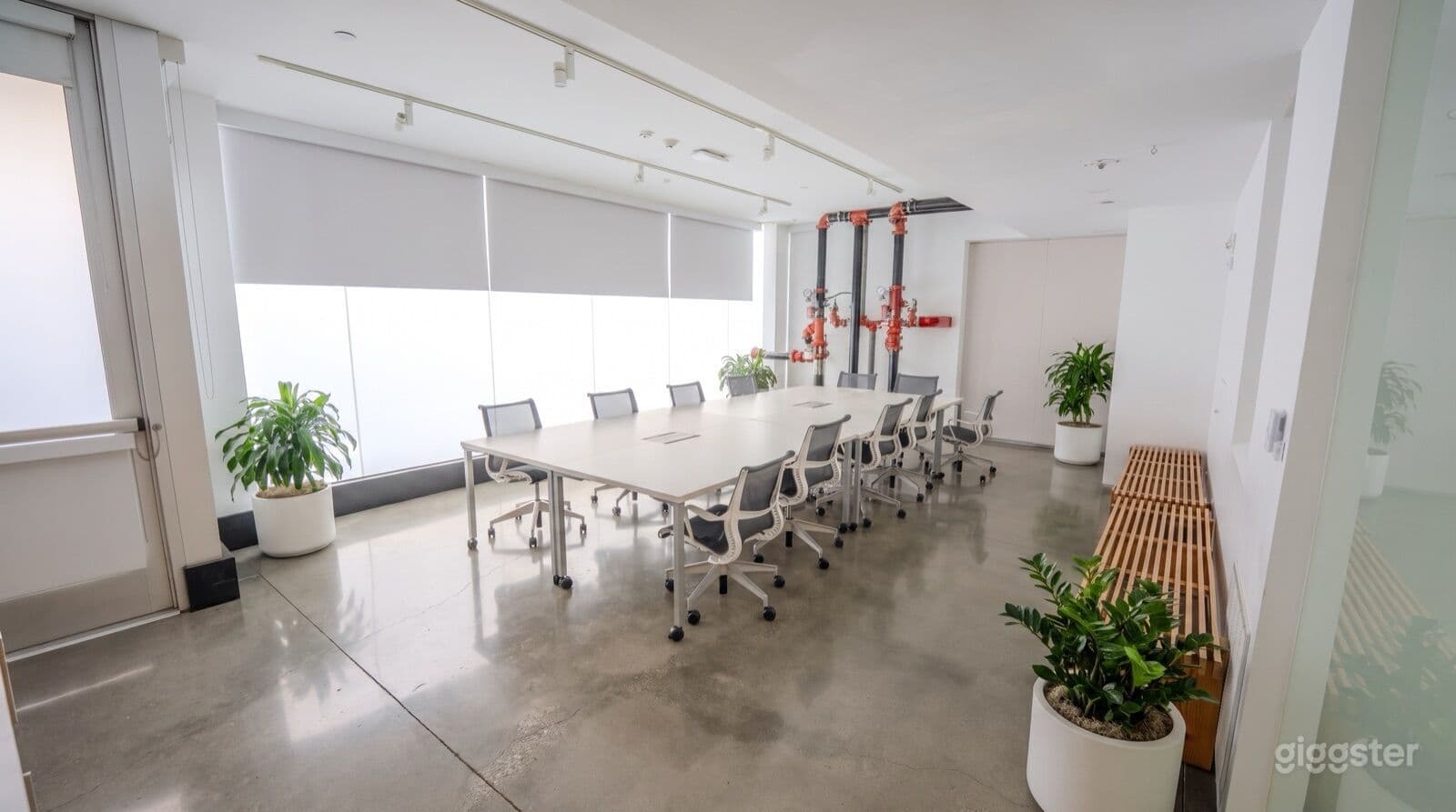 Modern & Bright Conference Room in Pasadena