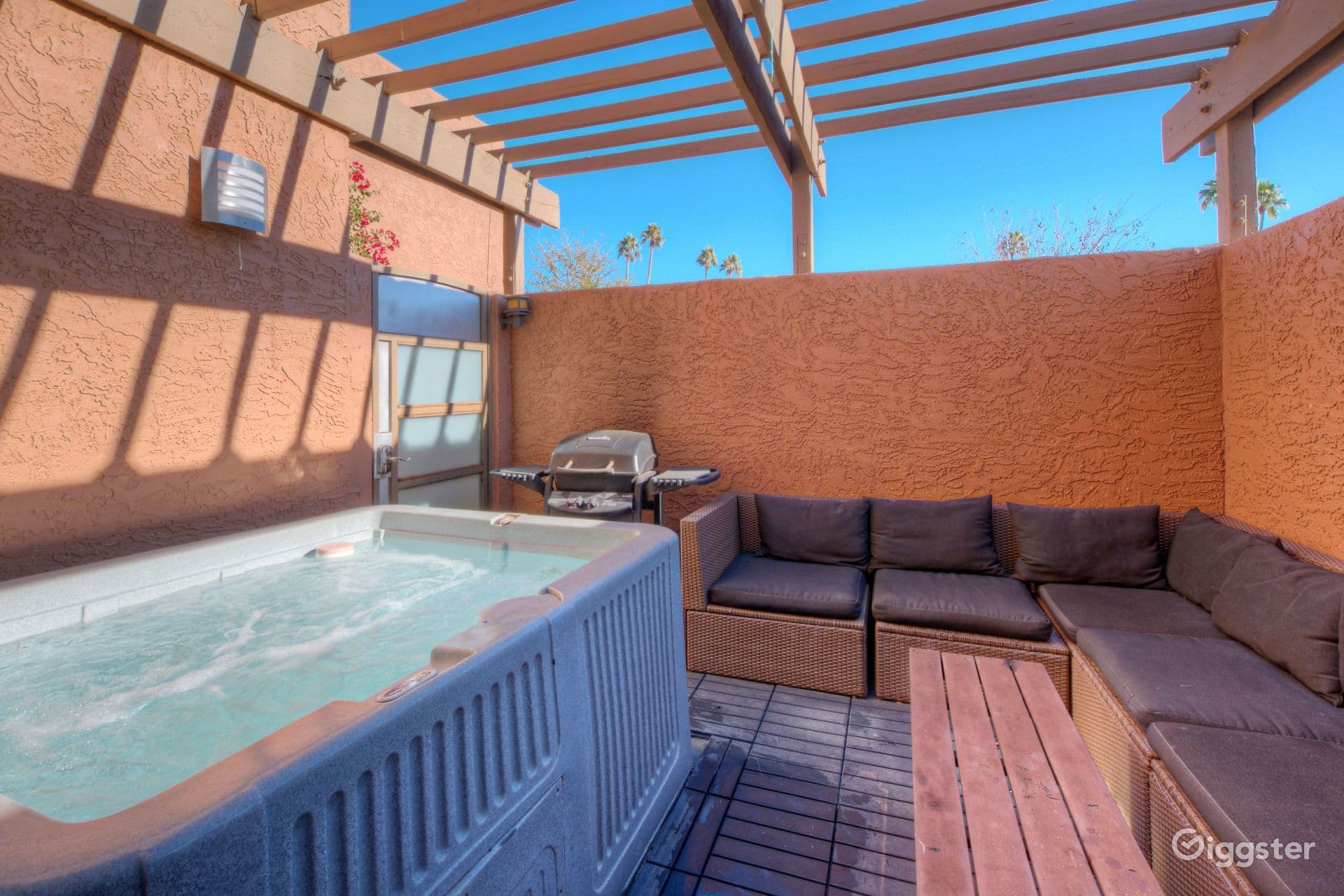 SCOTTSDALE GOLF TENNIS LAKEFRONT RESORT VILLA