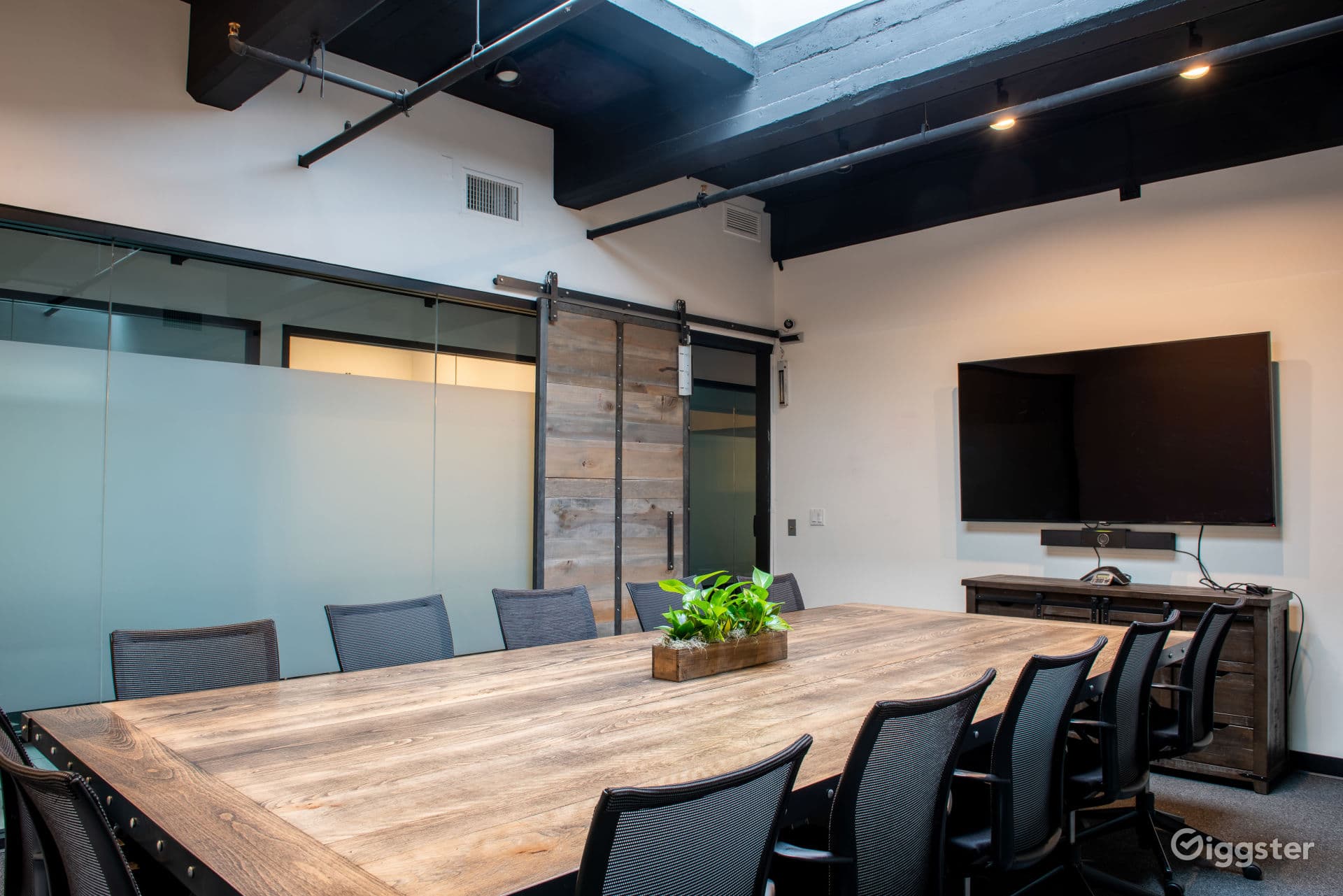 Old Town Pasadena Meeting Room - The Marengo Room