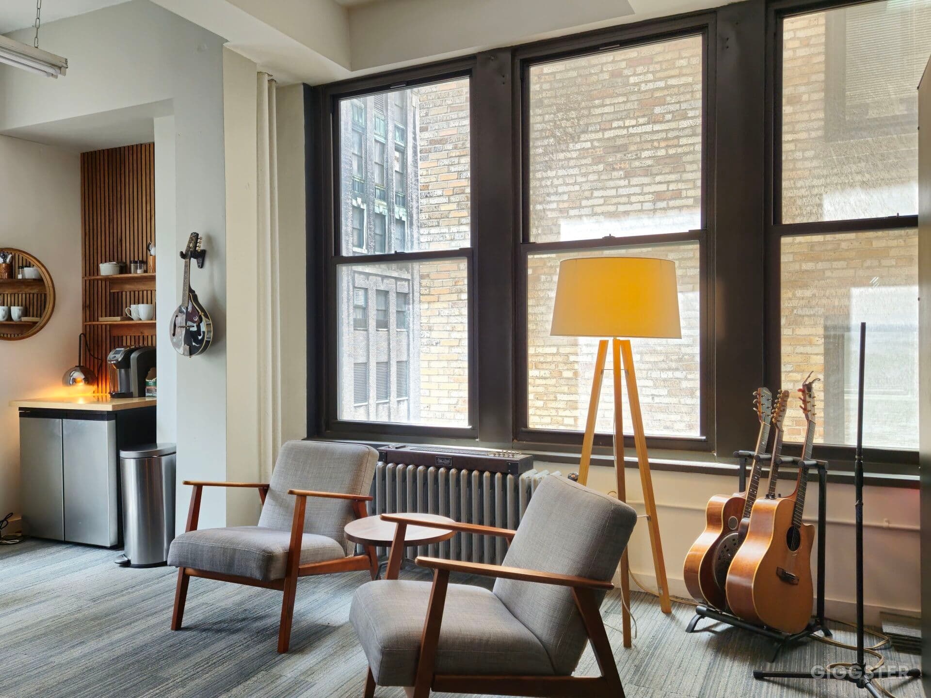 Beautiful Mixed-use Midtown Studio