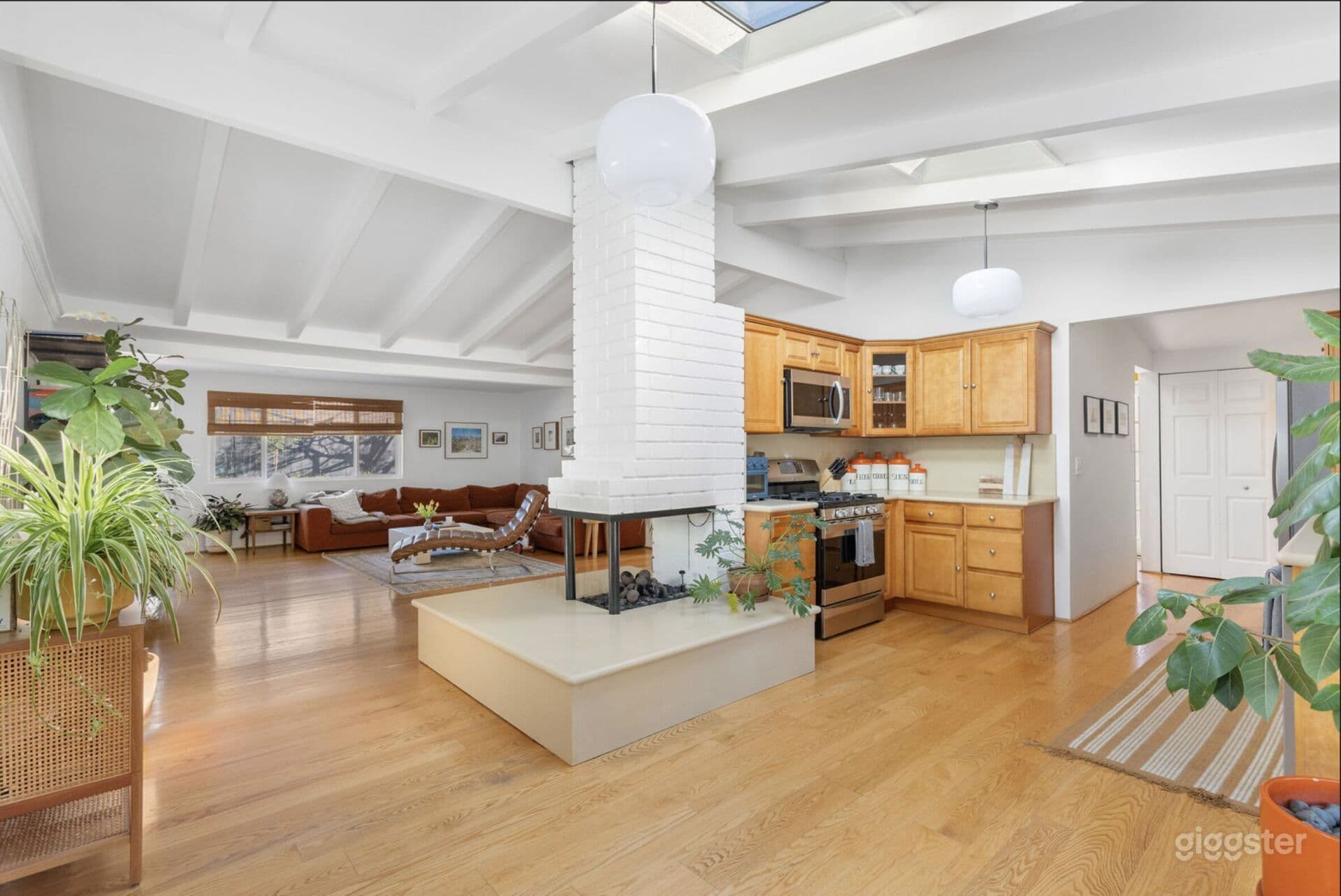 Curated Mid-Century Ranch | Indoor/Outdoor Production-Ready