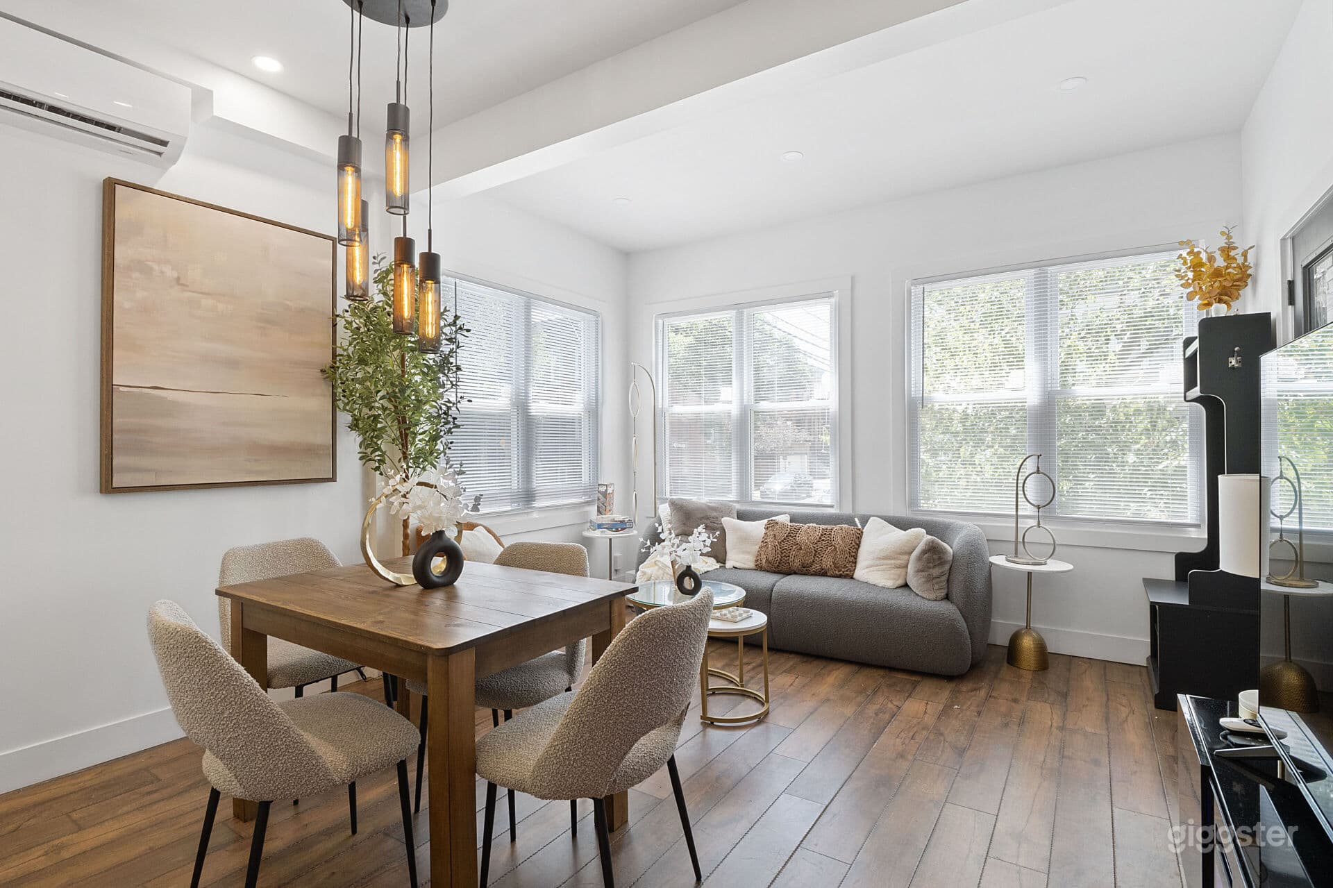Sunny condo in the vibrant Bergen Lafayette