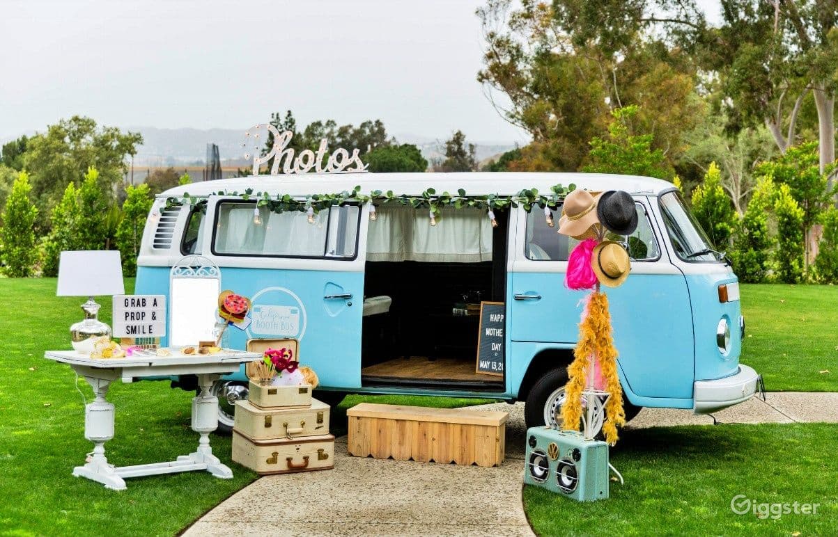 1973 Volkswagen Bus Booth