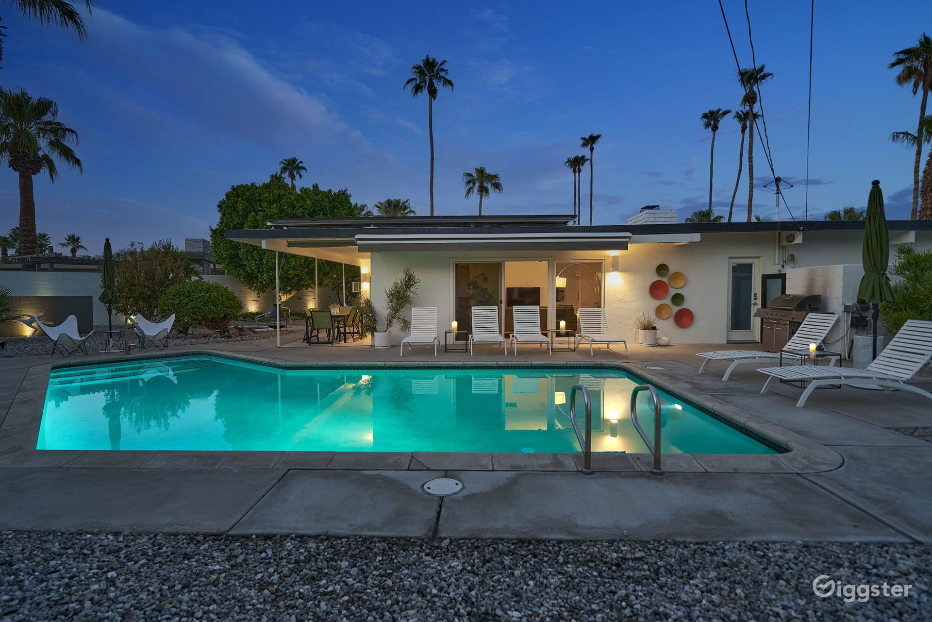 A Mid-Century, Modern Gem In The Desert