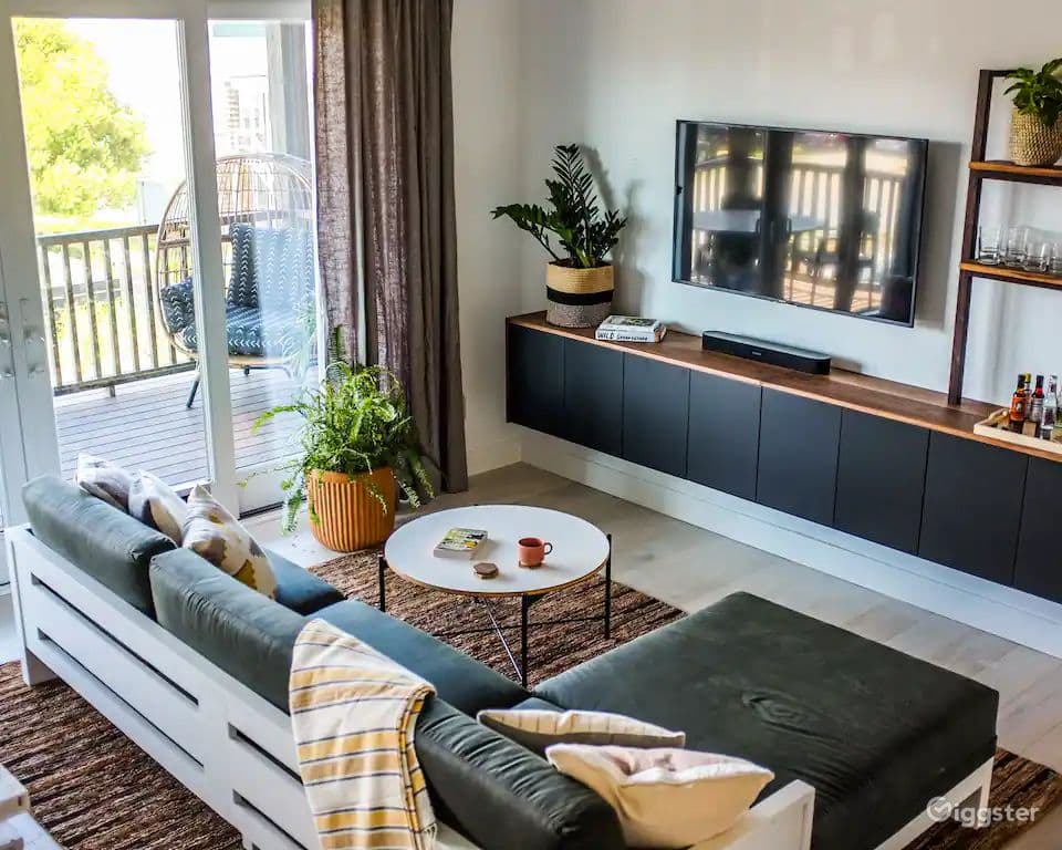 Chuckaboo - ADA Studio Loft Apartment