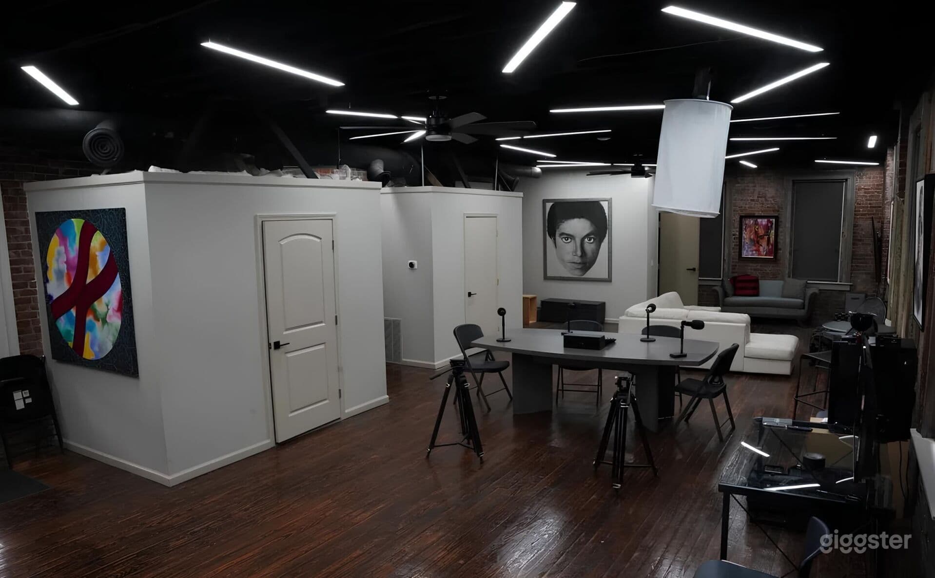 Uptown Loft Event Space with Rooftop