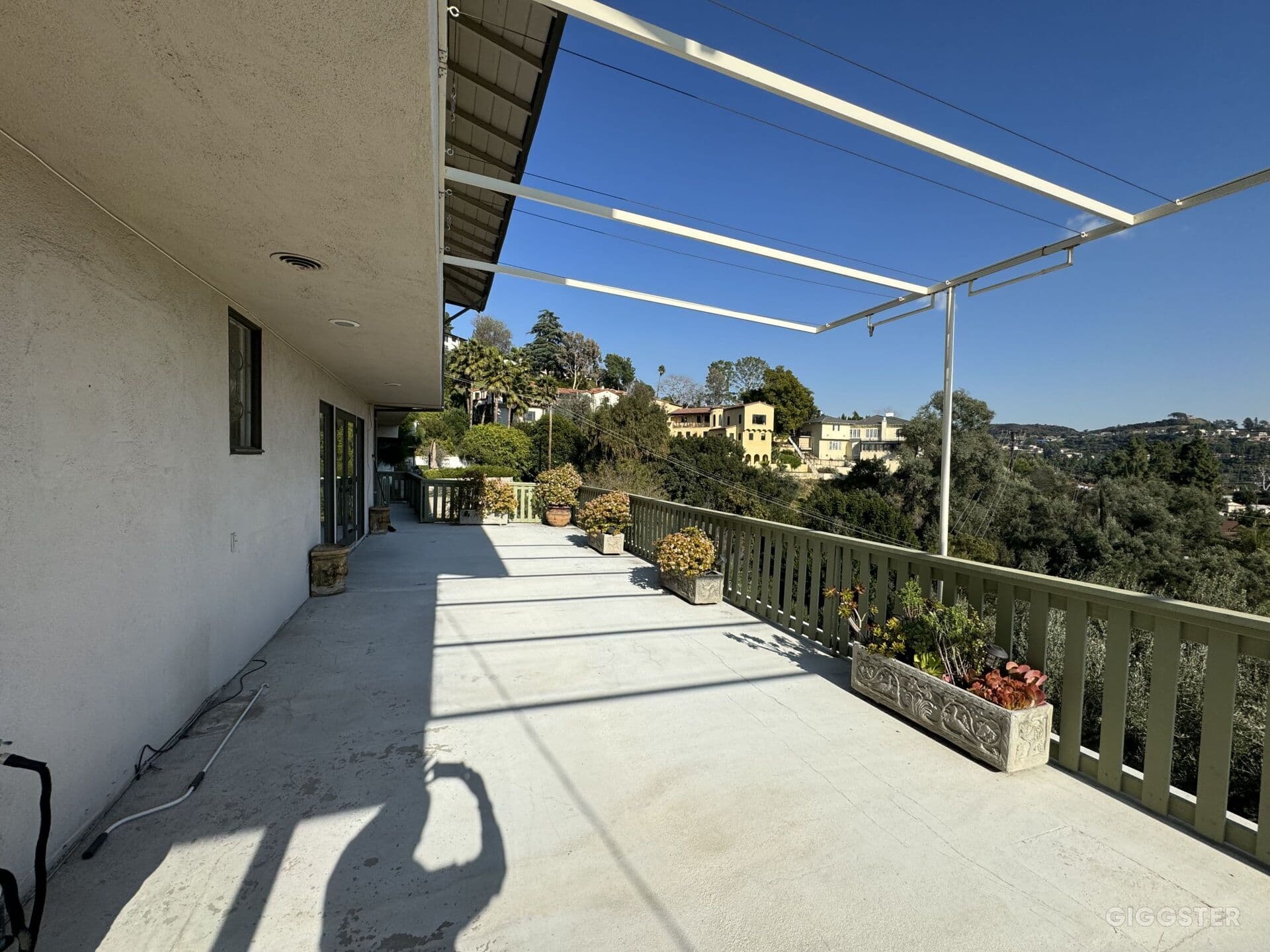 Huge empty house with breathtaking views