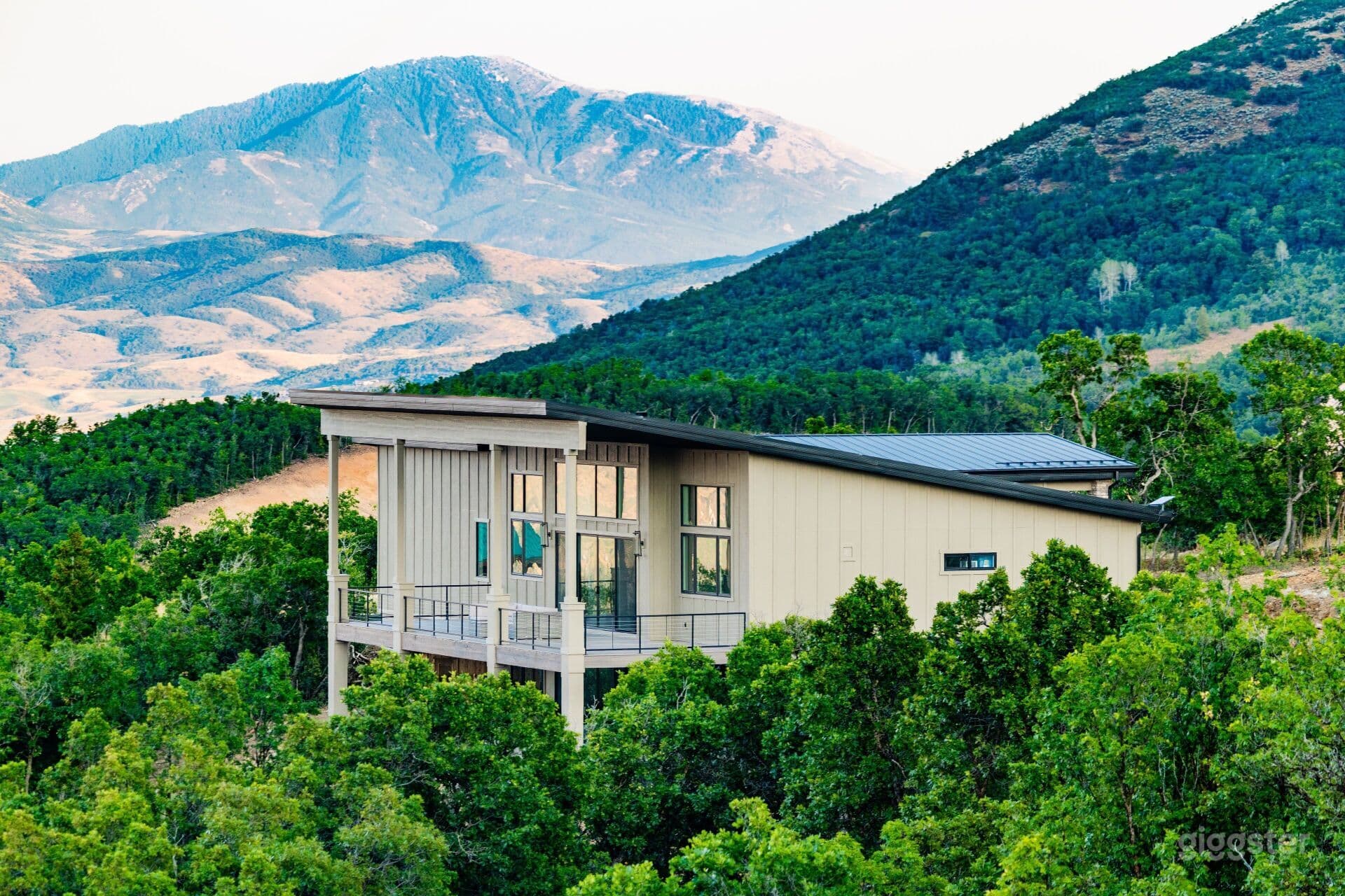Mountain Cenacle - with Panoramic Utah Views