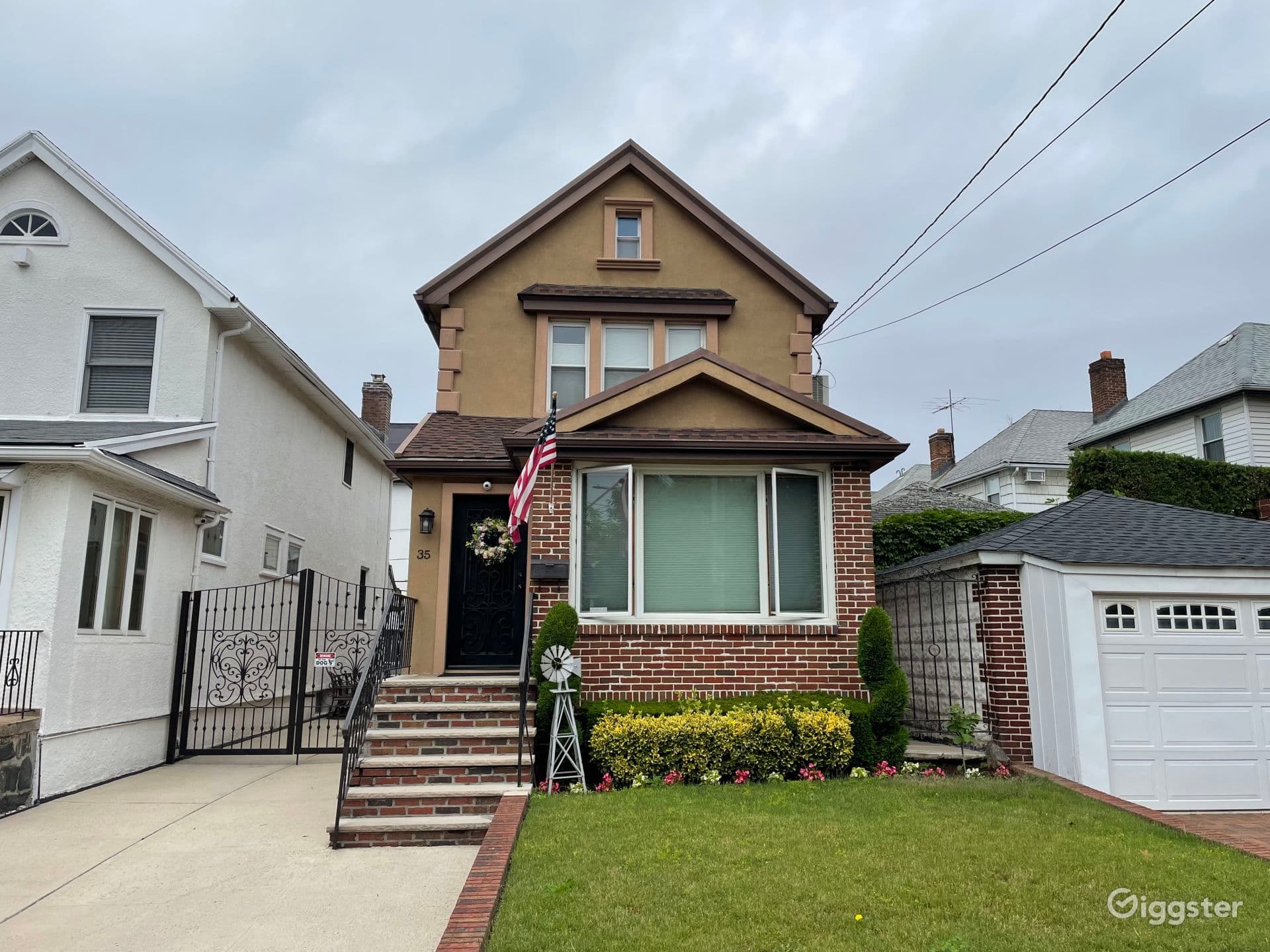 3 BEDROOM QUANT HOME NEAR THE RIVER