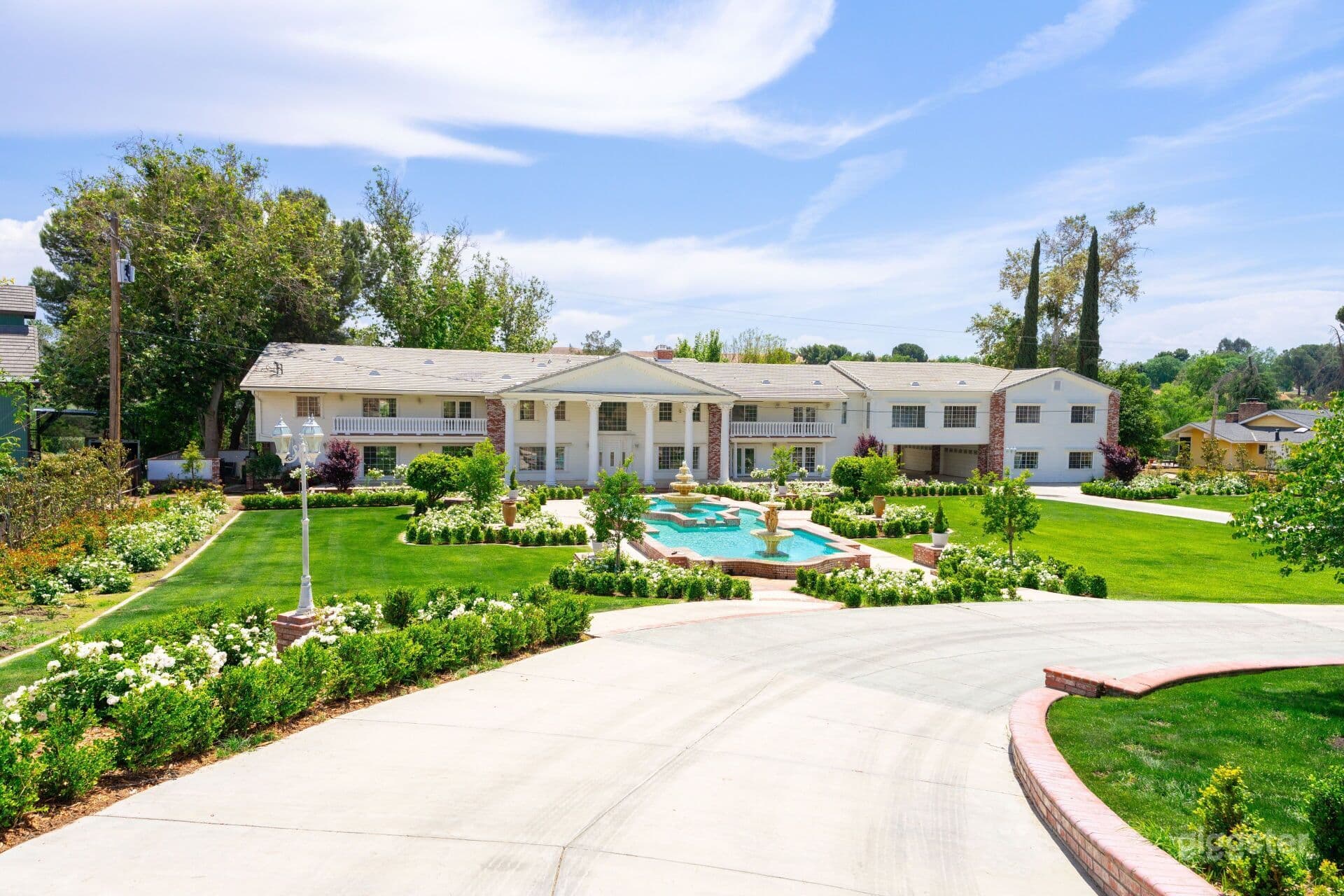 Grand Majestic Mansion on the Kern River