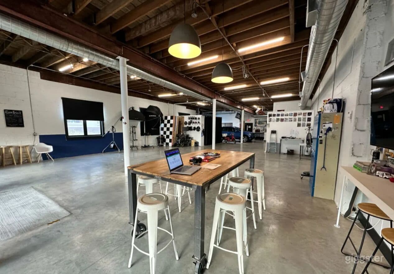 Spacious ground-level studio