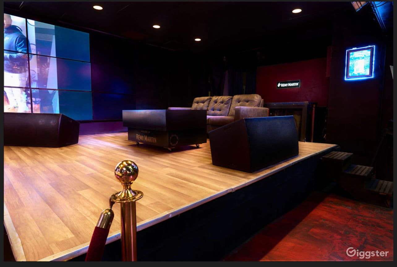 The Captiv8 Room