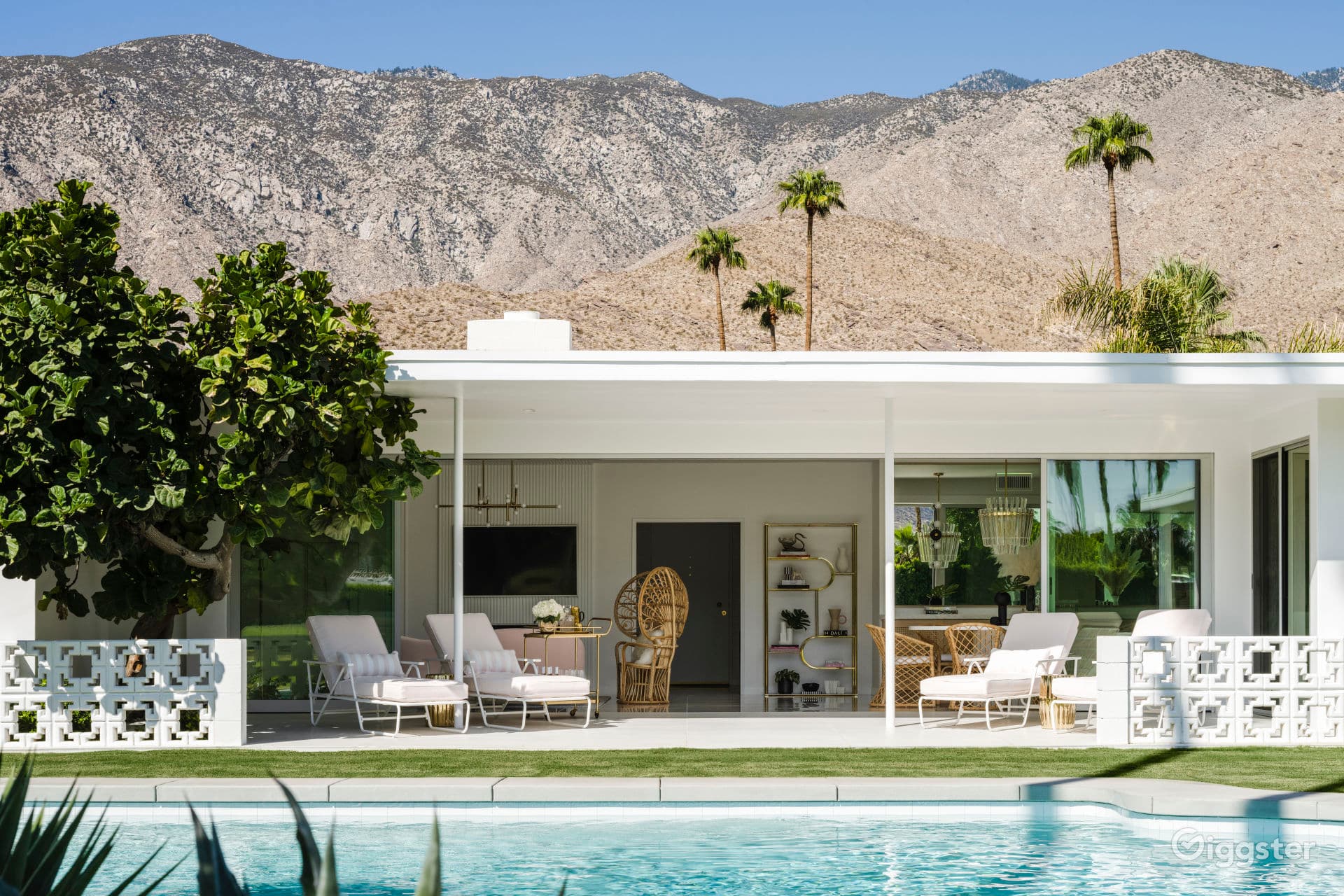 Midcentury Modern Dream in the Palm Springs