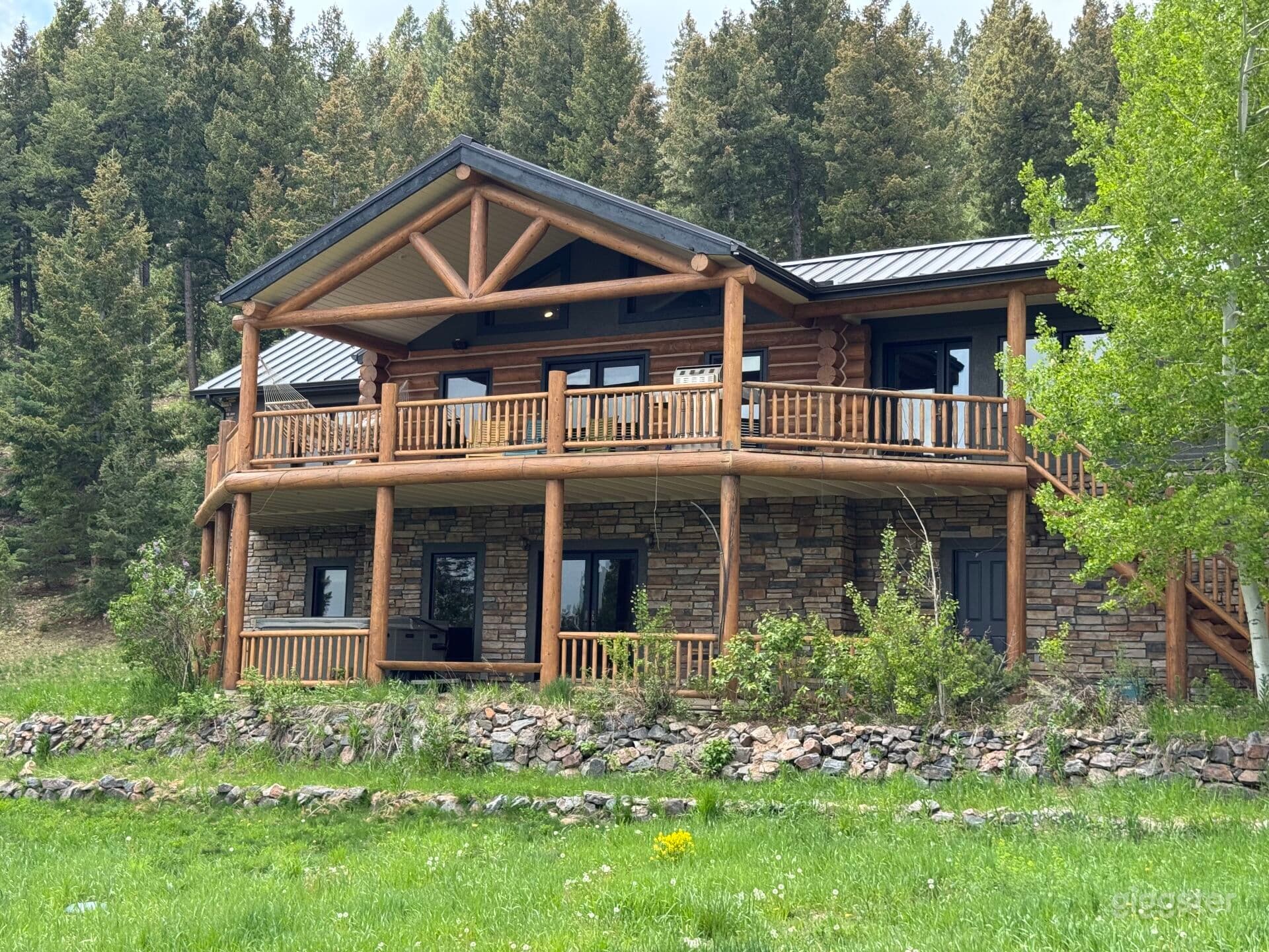 Mountain Cabin on 40 Acres, Panoramic Views, Littleton